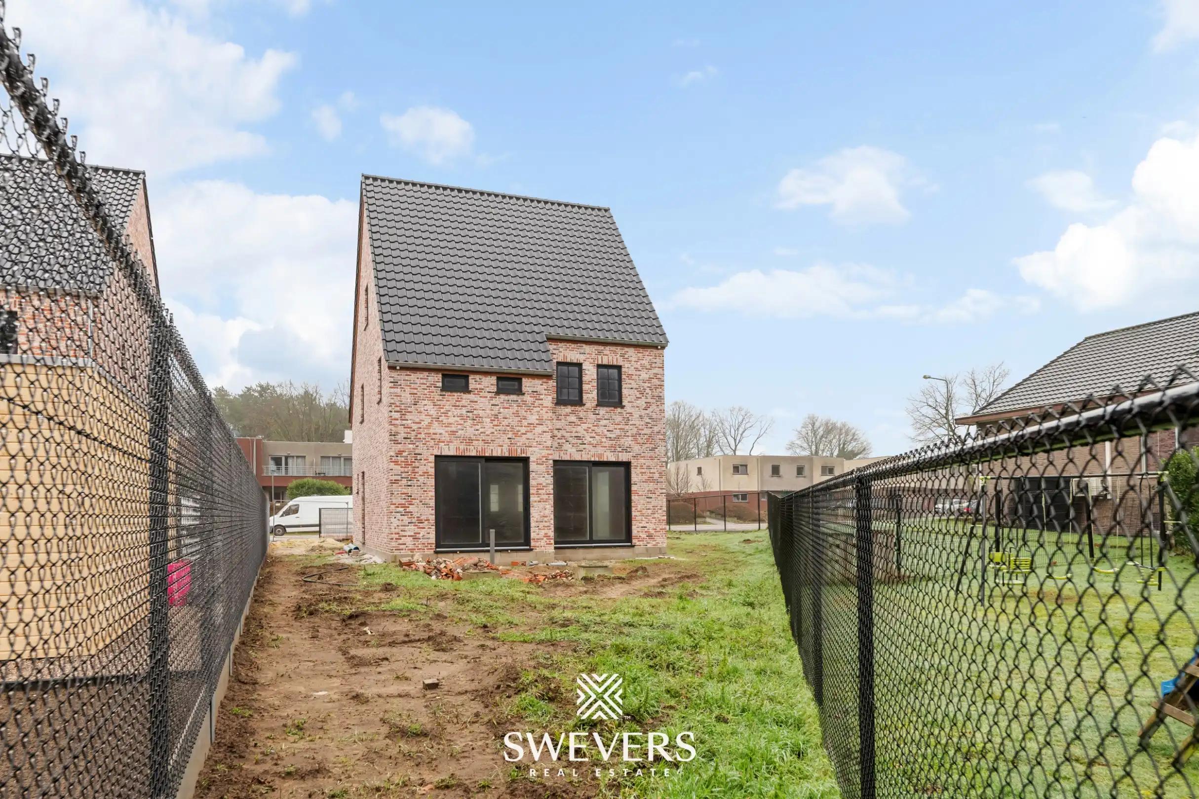 Vrijstaande nieuwbouw villa op 5a 73ca in centrum Paal foto 24