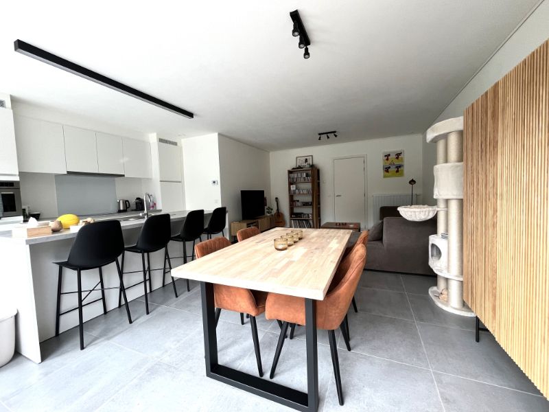 Nieuwbouwwoning met 4 slaapkamers en zonnepanelen foto 8