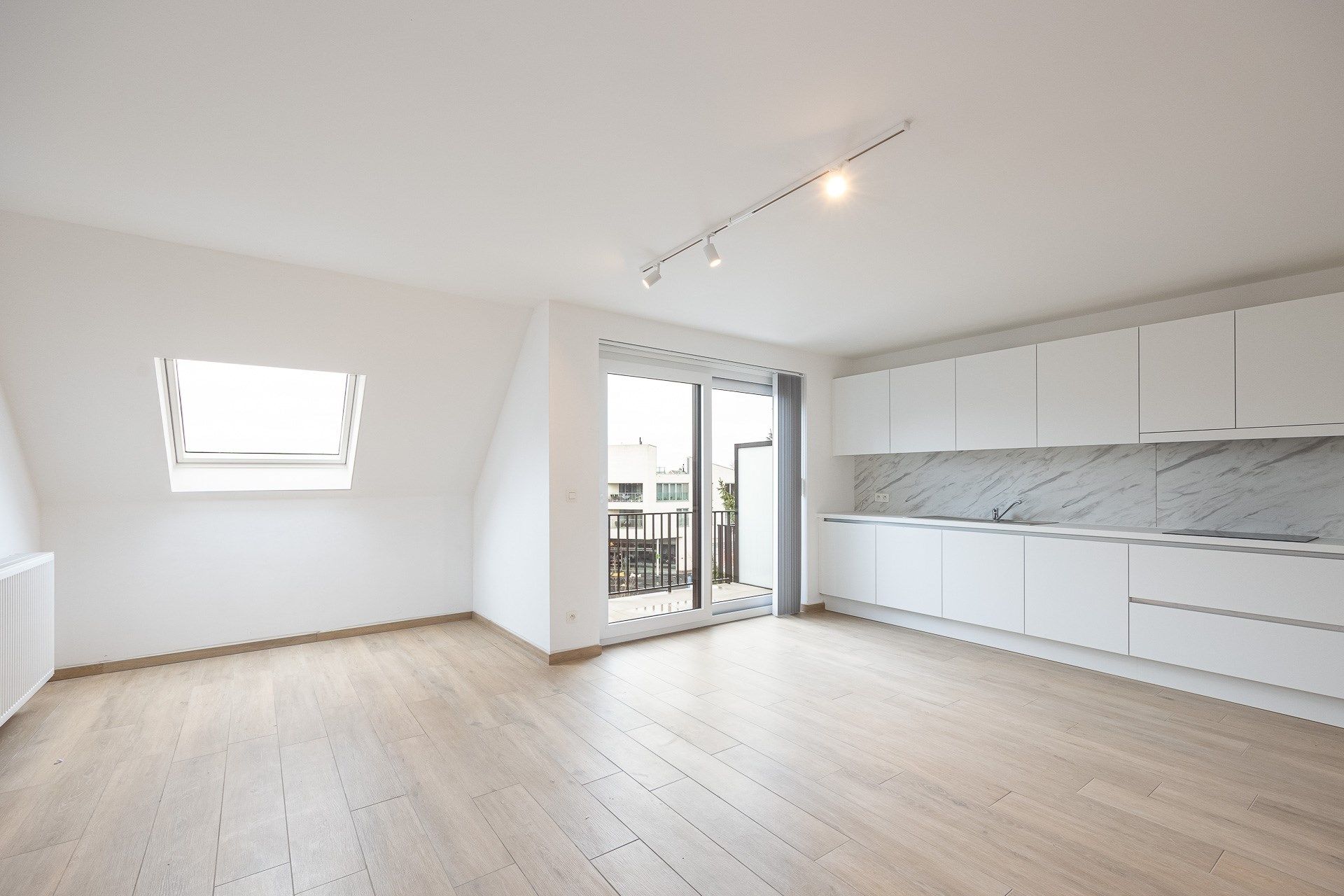 Nieuwbouw BEN appartement op een uitmuntende locatie aan de markt van Beveren-Waas. foto 4