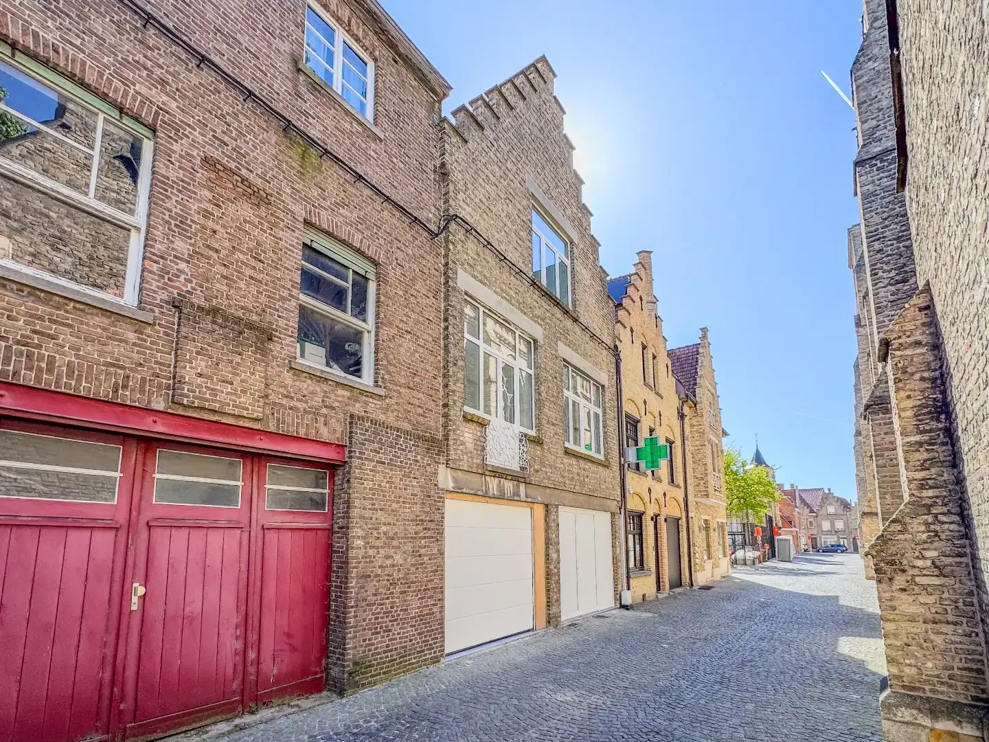 Ruim appartement met 2 slaapkamers en terras in het centrum. foto 20