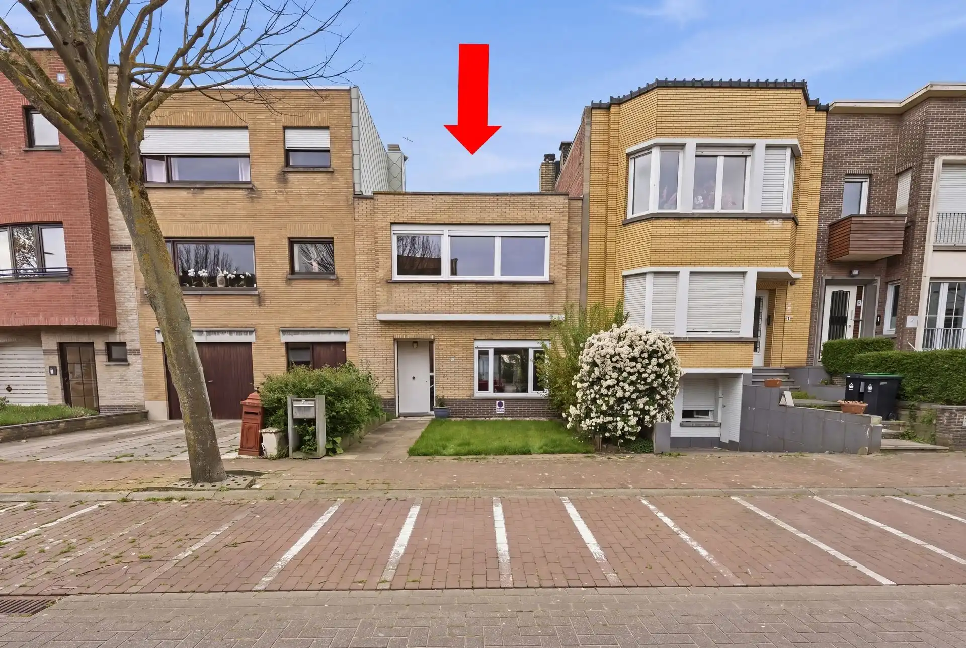 CENTRALE LIGGING / BETAALBAAR  foto {{pictureIndex}}