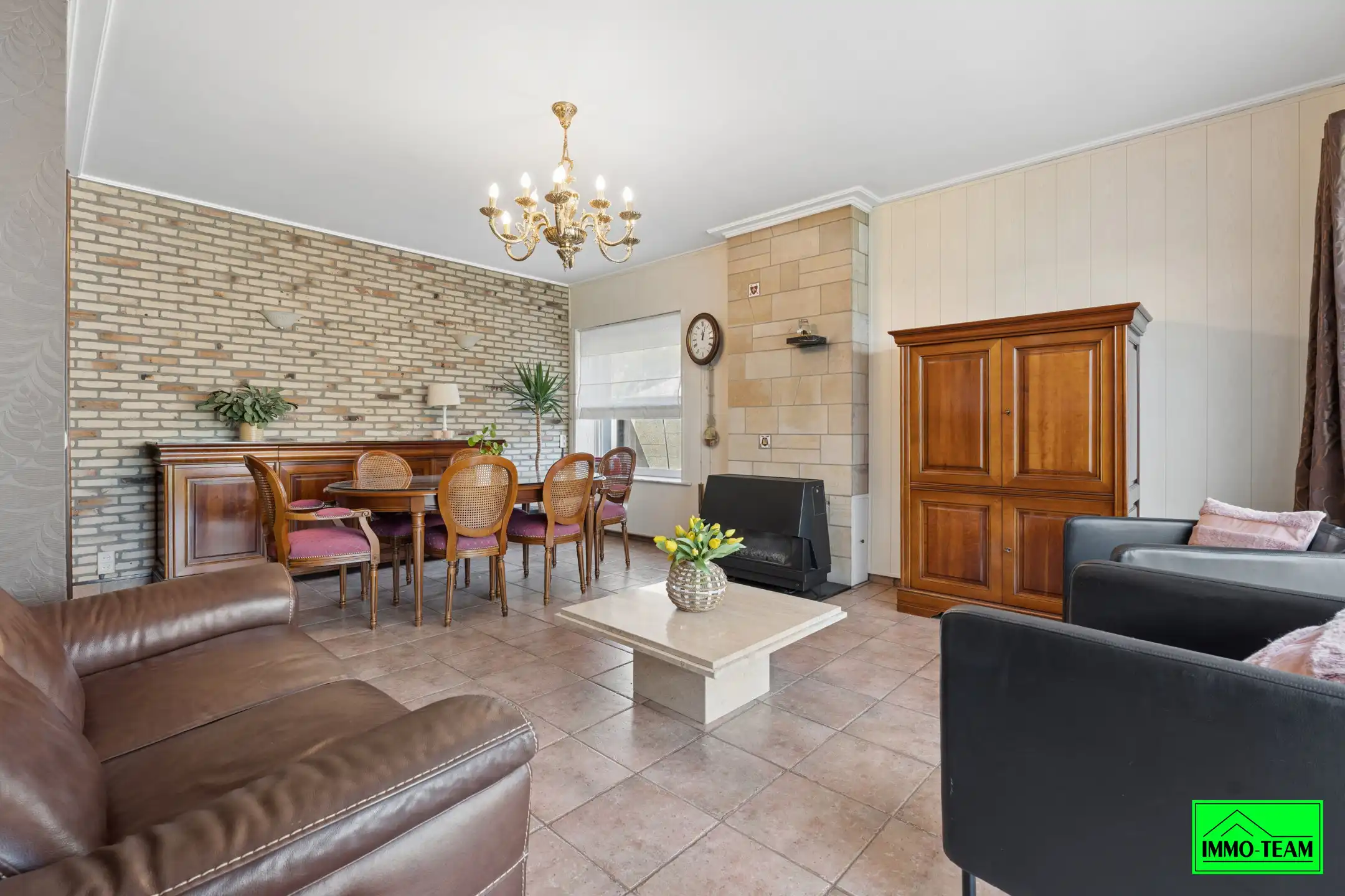 charmante 3-gevelwoning met 4 slaapkamers foto 3