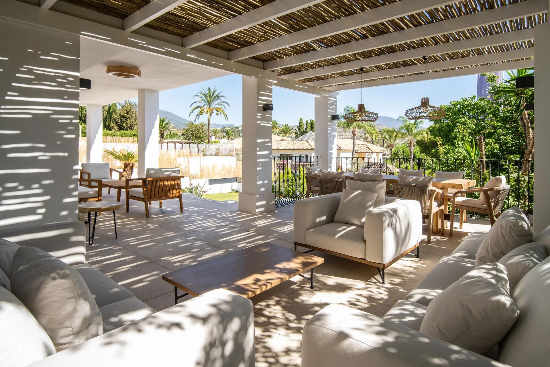 Exclusieve moderne villa met privacy, luxe en panoramisch uitzicht – de perfecte oase aan de Costa del Sol foto 28