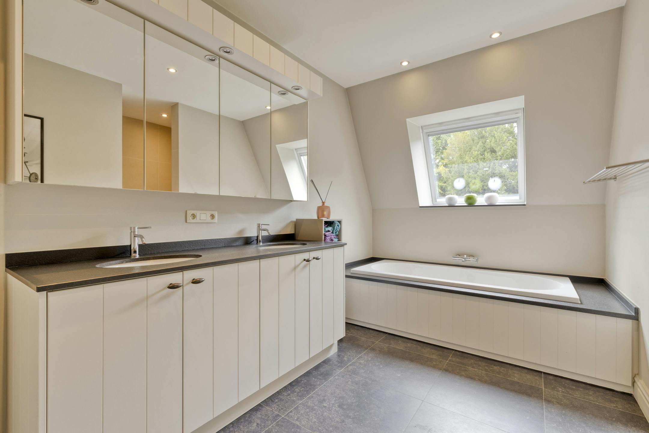 Uitzonderlijke loft (192 m²) te koop in hartje Varsenare foto 12