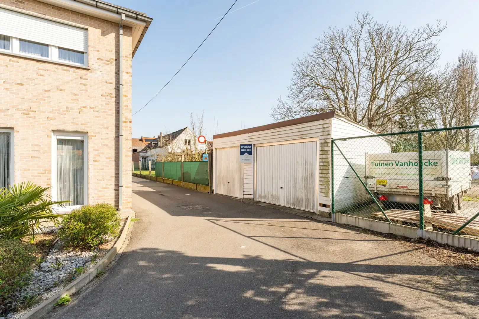 Halfopen gezinswoning met 5 slaapkamers en diepe tuin met uitweg foto 5