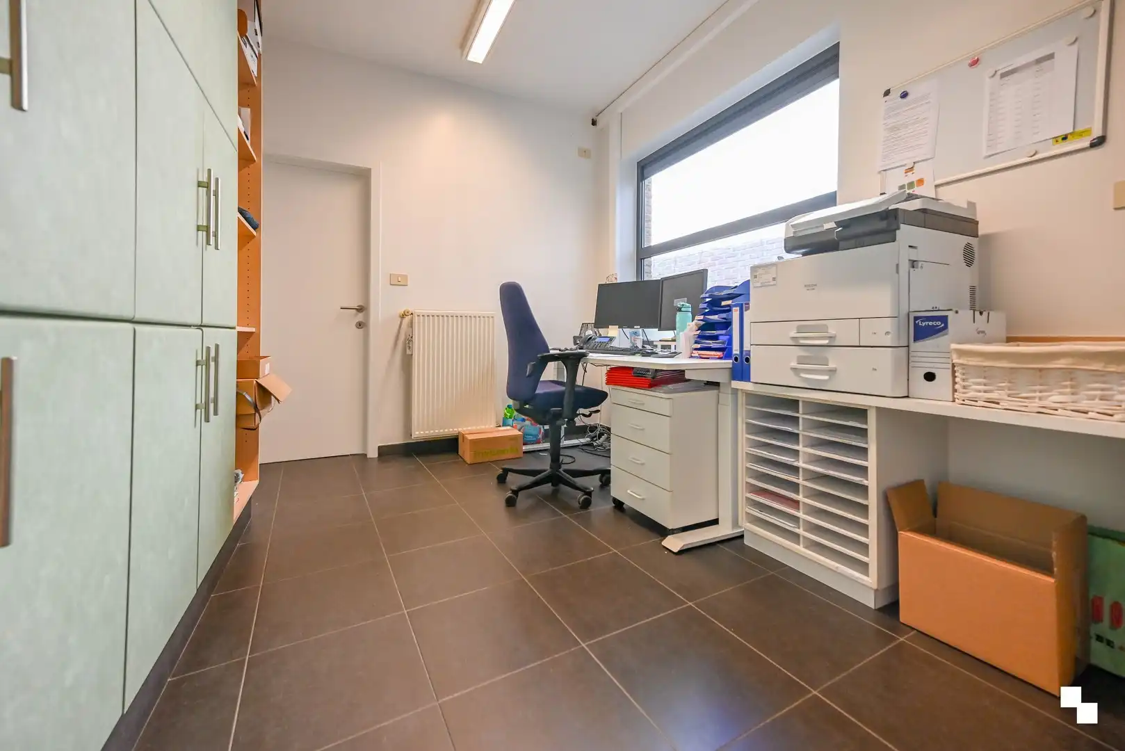 Commerciële ruimte van ca. 188 m² in centrum Izegem foto 6