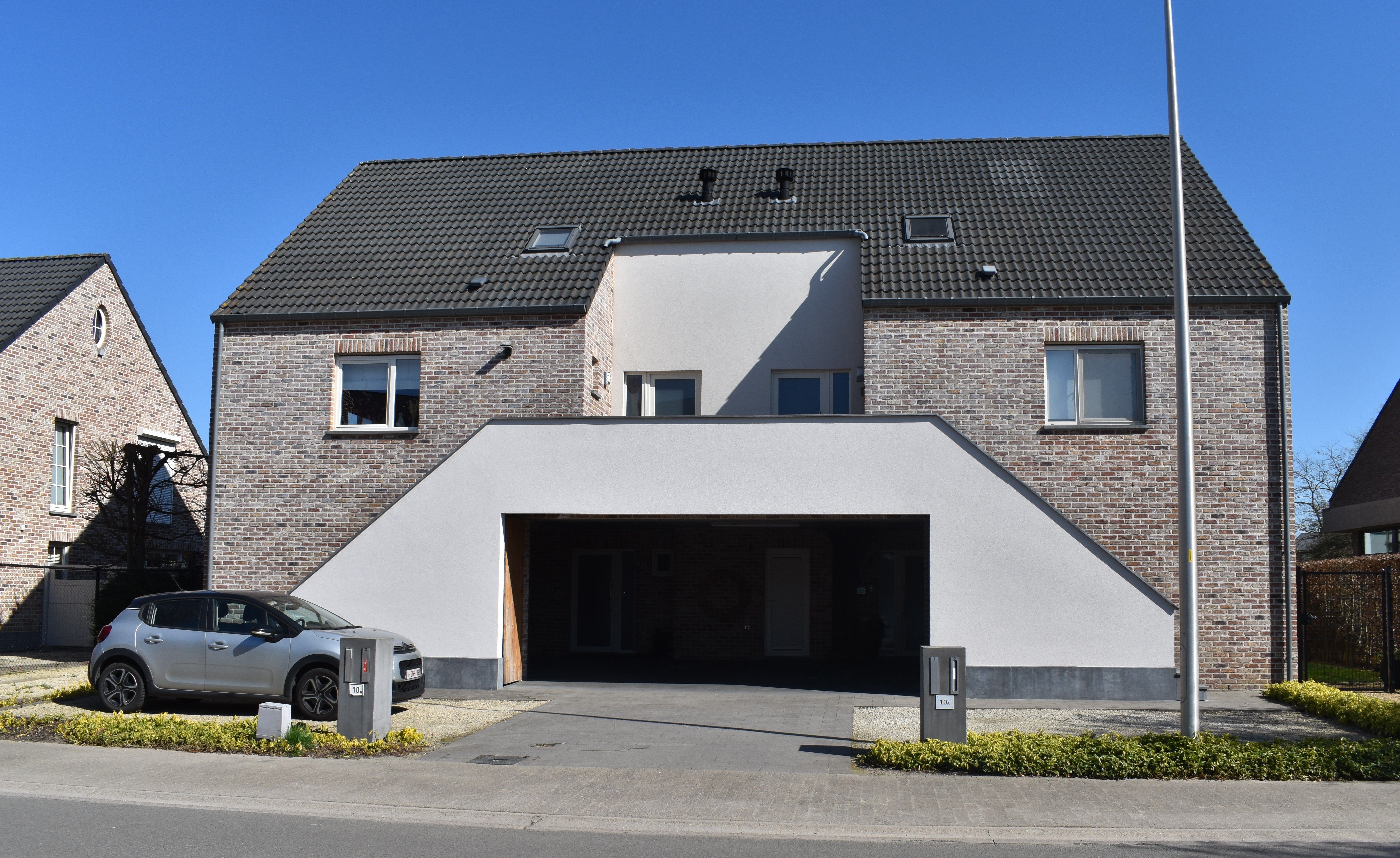 Gezellig gelijkvloers appartement met tuintje en groot terras in het centrum van Wellen foto {{pictureIndex}}