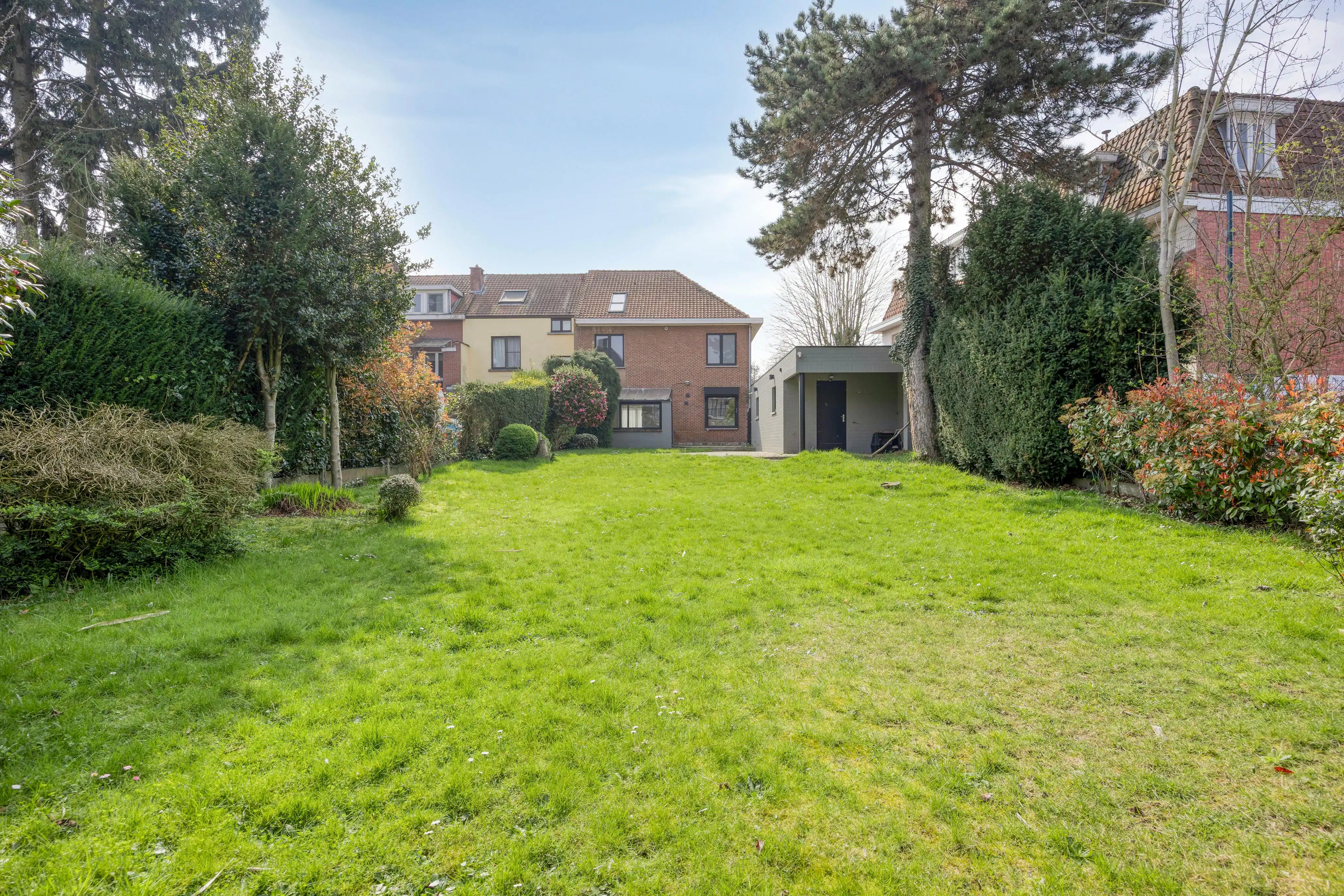 Driegevel huis met 4 slaapkamers, garage en tuin in Wemmel  foto 26