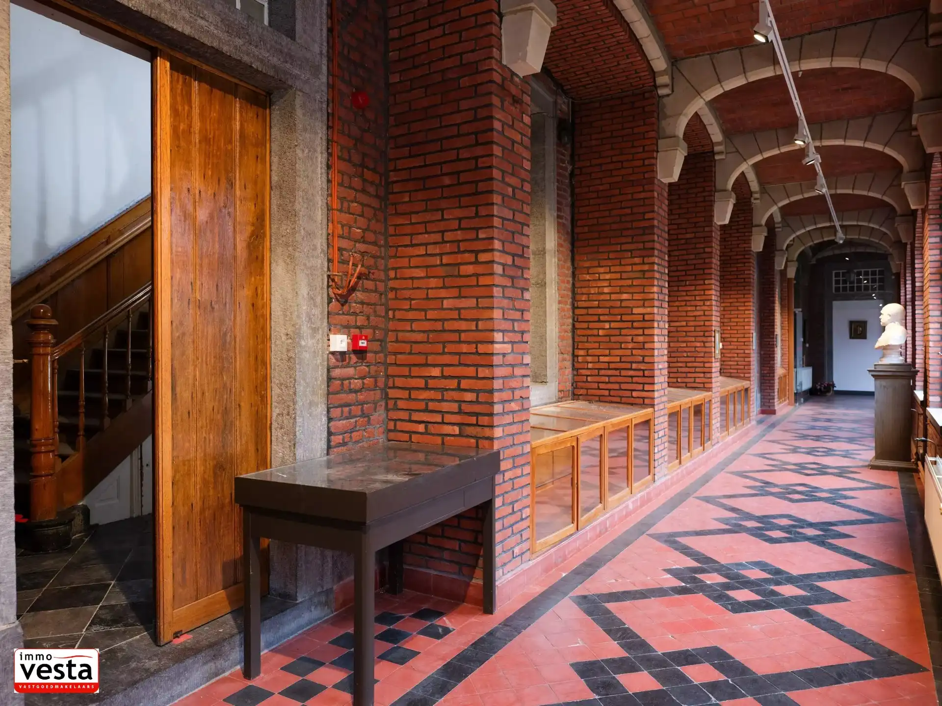 Voormalig klooster met projectpotentieel foto 18