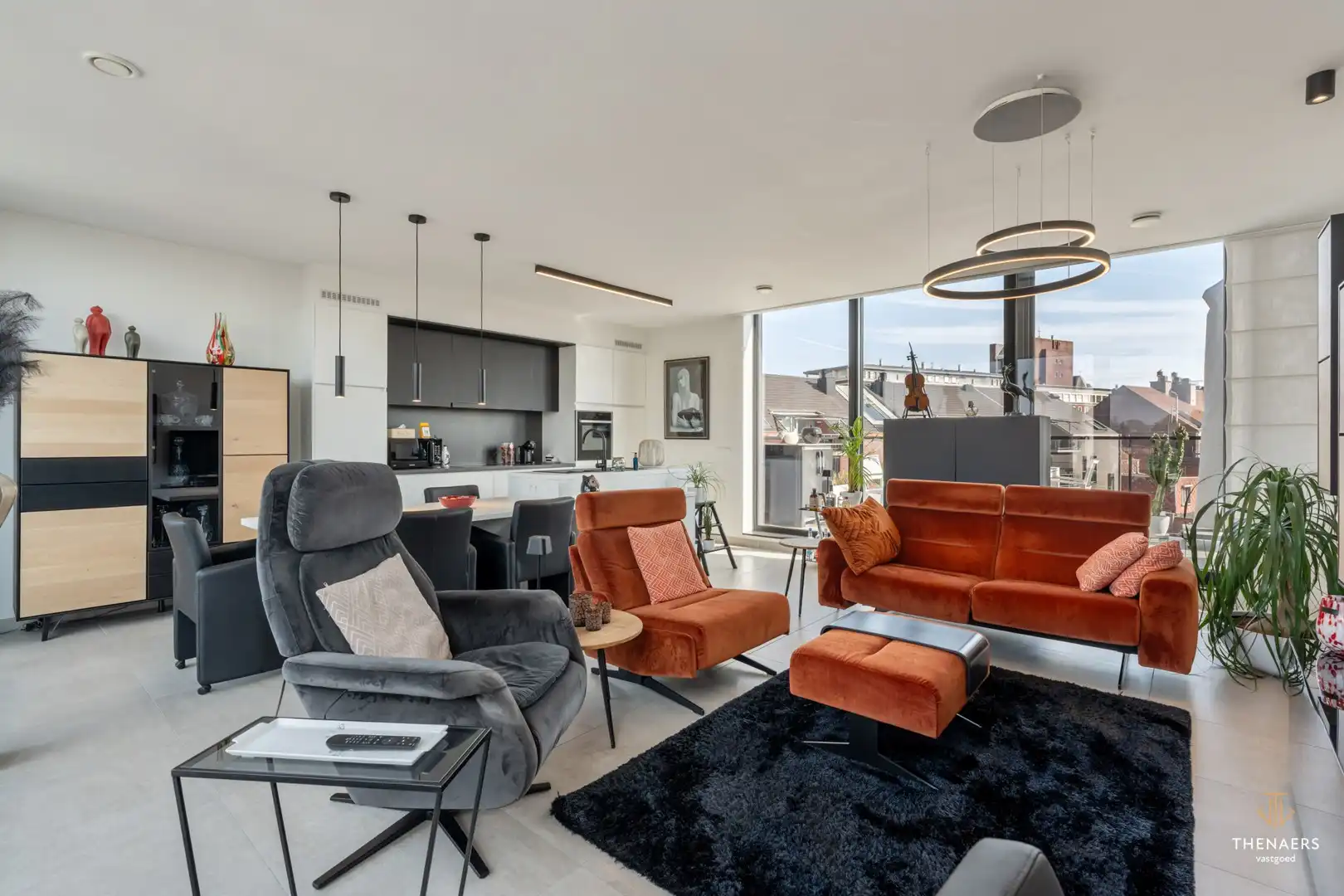 Exclusief penthouse met 2 ruime terrassen en privatieve lifttoegang. foto 5