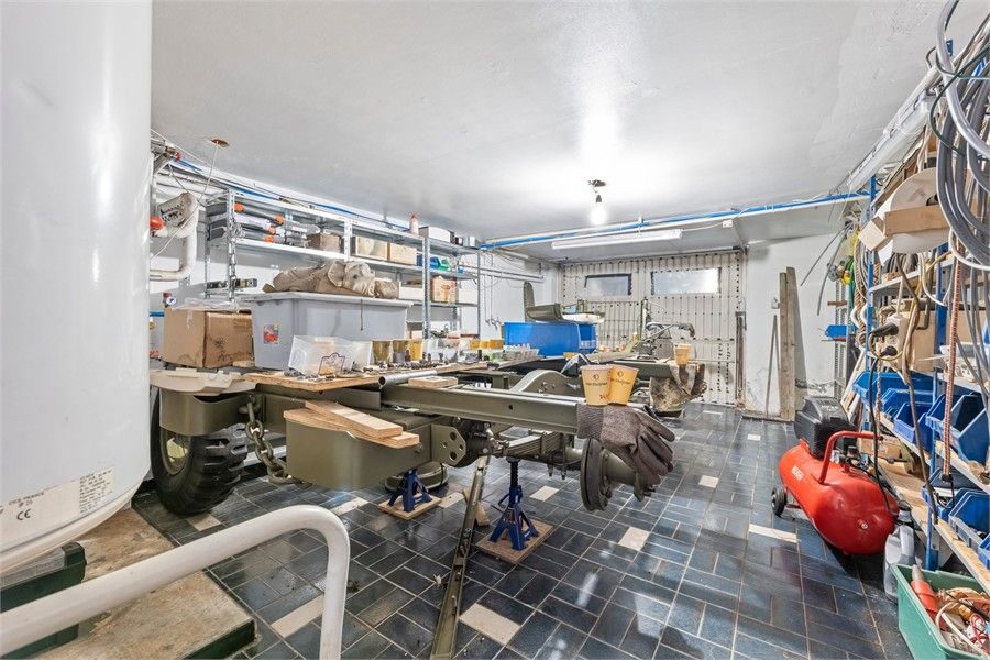 RUIME GEZINSWONING BOORDEVOL POTENTIEEL IN NIEUWERKERKEN foto 16