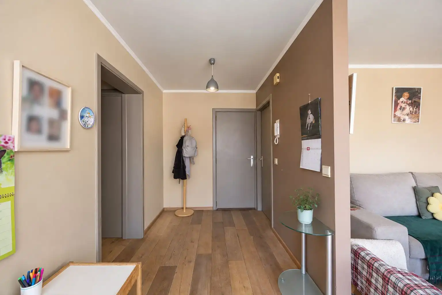 Centraal gelegen appartement met 2 slaapkamers en een autostaanplaats. foto 8
