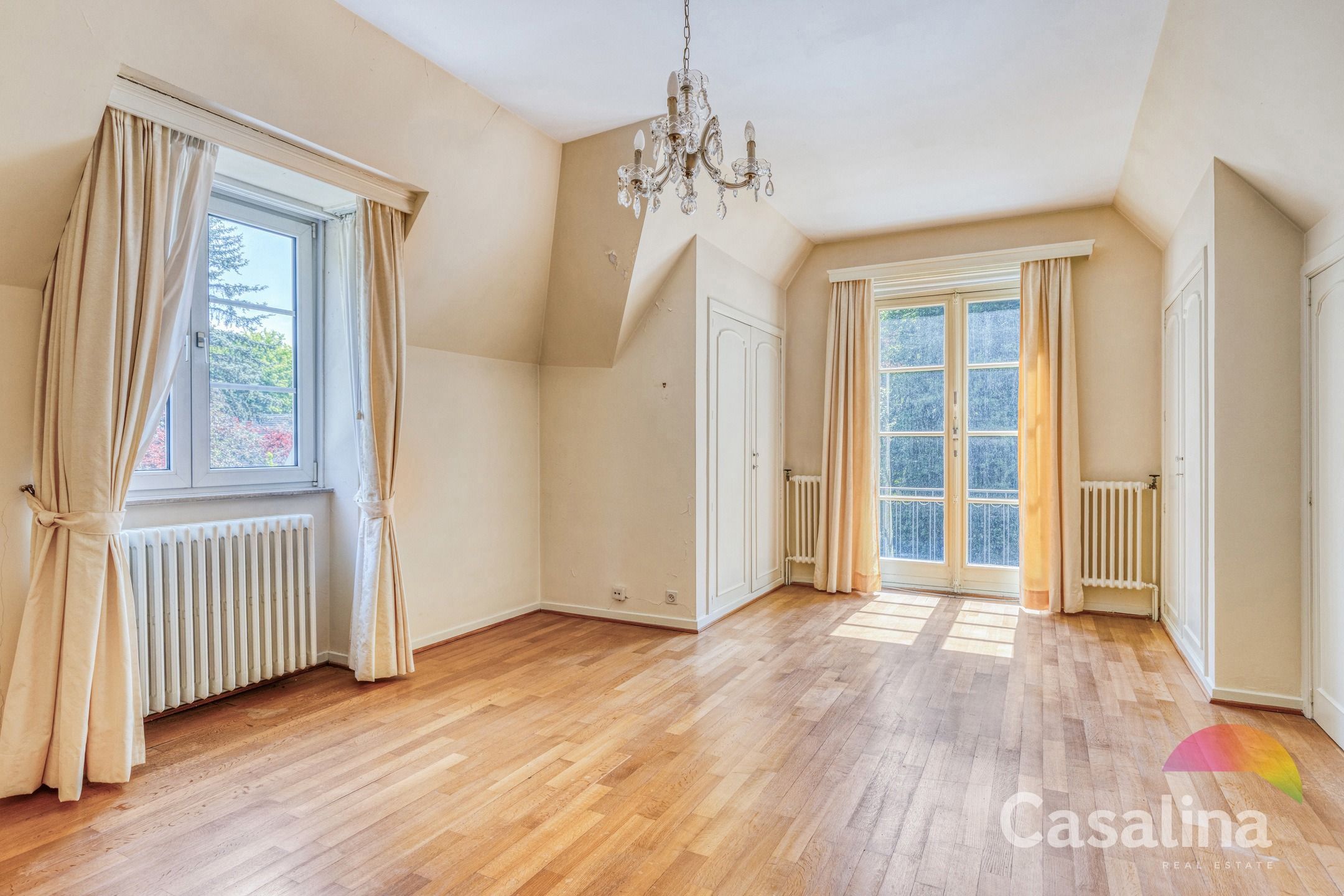 Wijk Baron Albert d'Huart–Viergevelvilla met veel potentieel foto 13