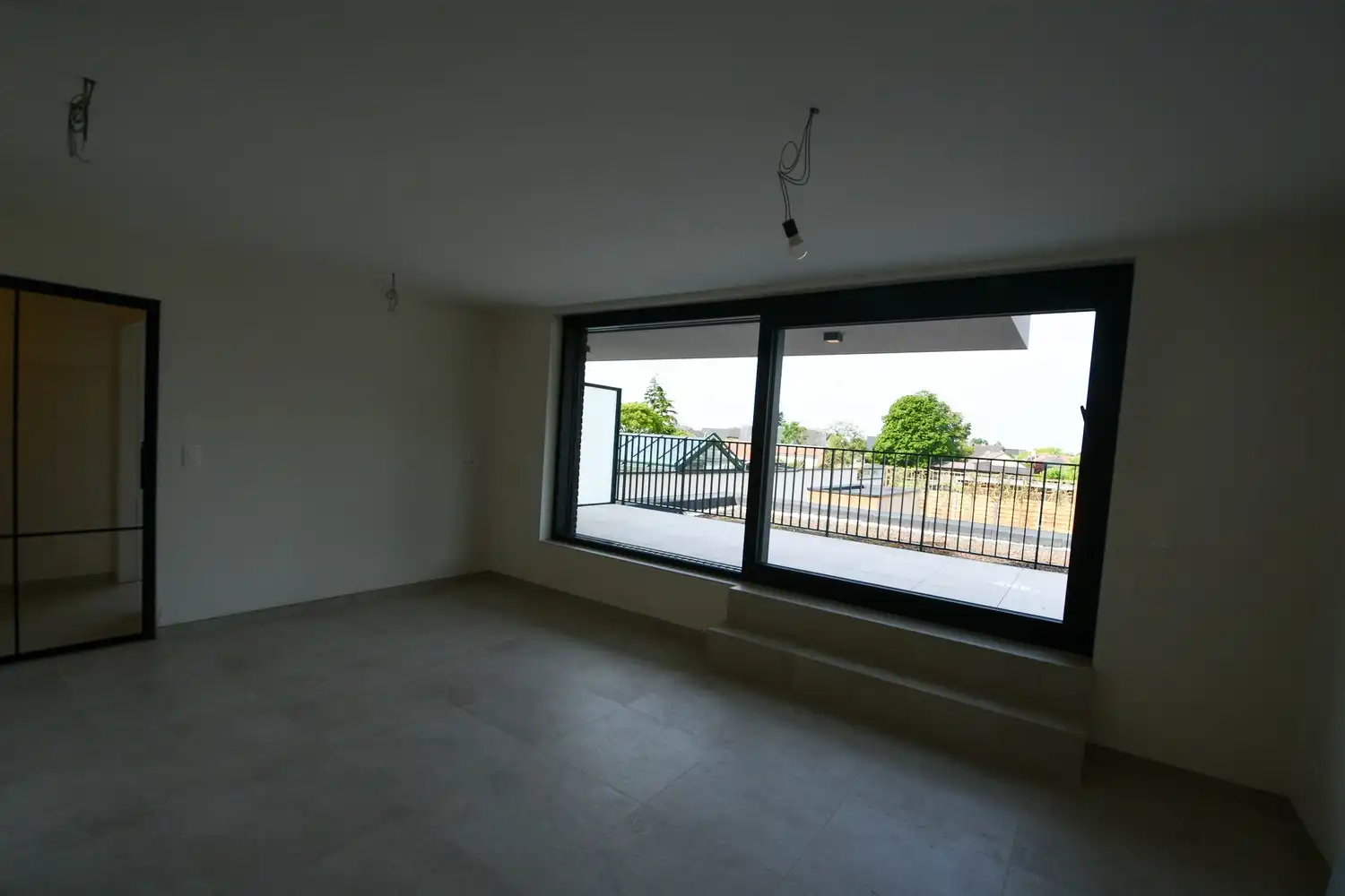 Ruim doorzonappartement nabij het centrum foto 7