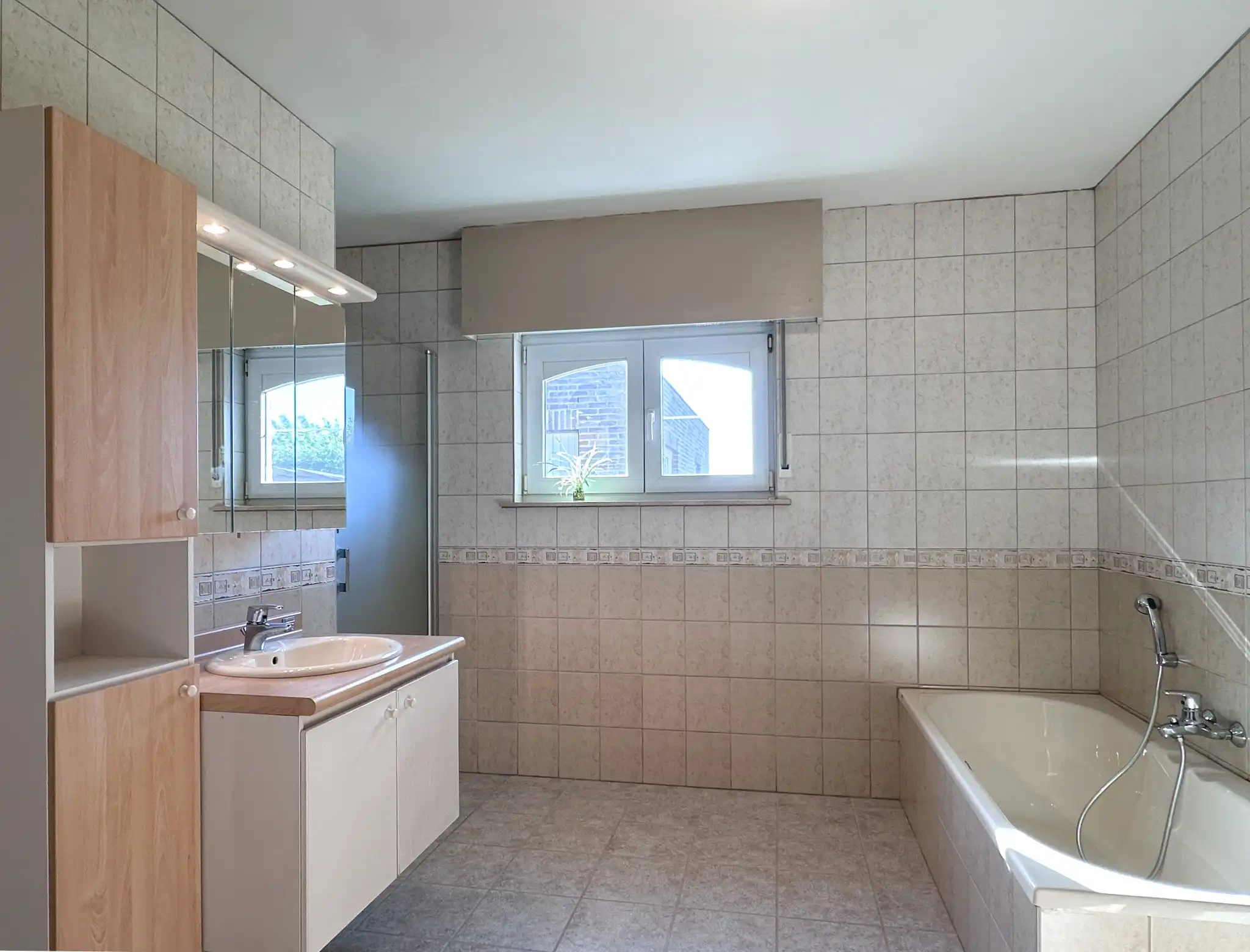 Vrijstaande woning met landelijk uitzicht te huur in Vrasene foto 11