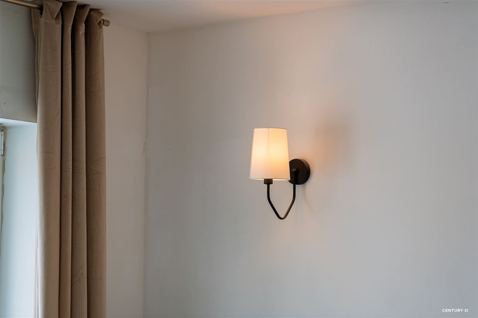 Instapklare, recent gerenoveerde woning met 3 slaapkamers foto 13
