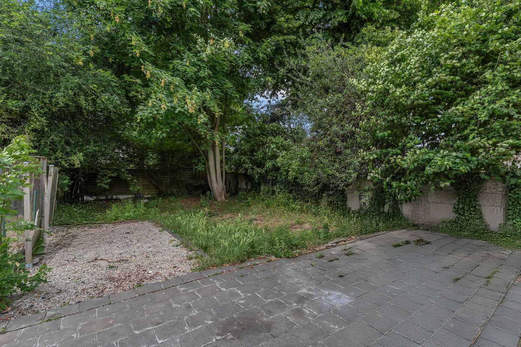 Te renoveren woning op strategische locatie foto 19