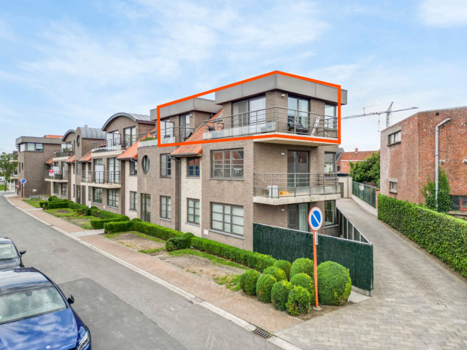 Ruim appartement te Aartrijke foto 2