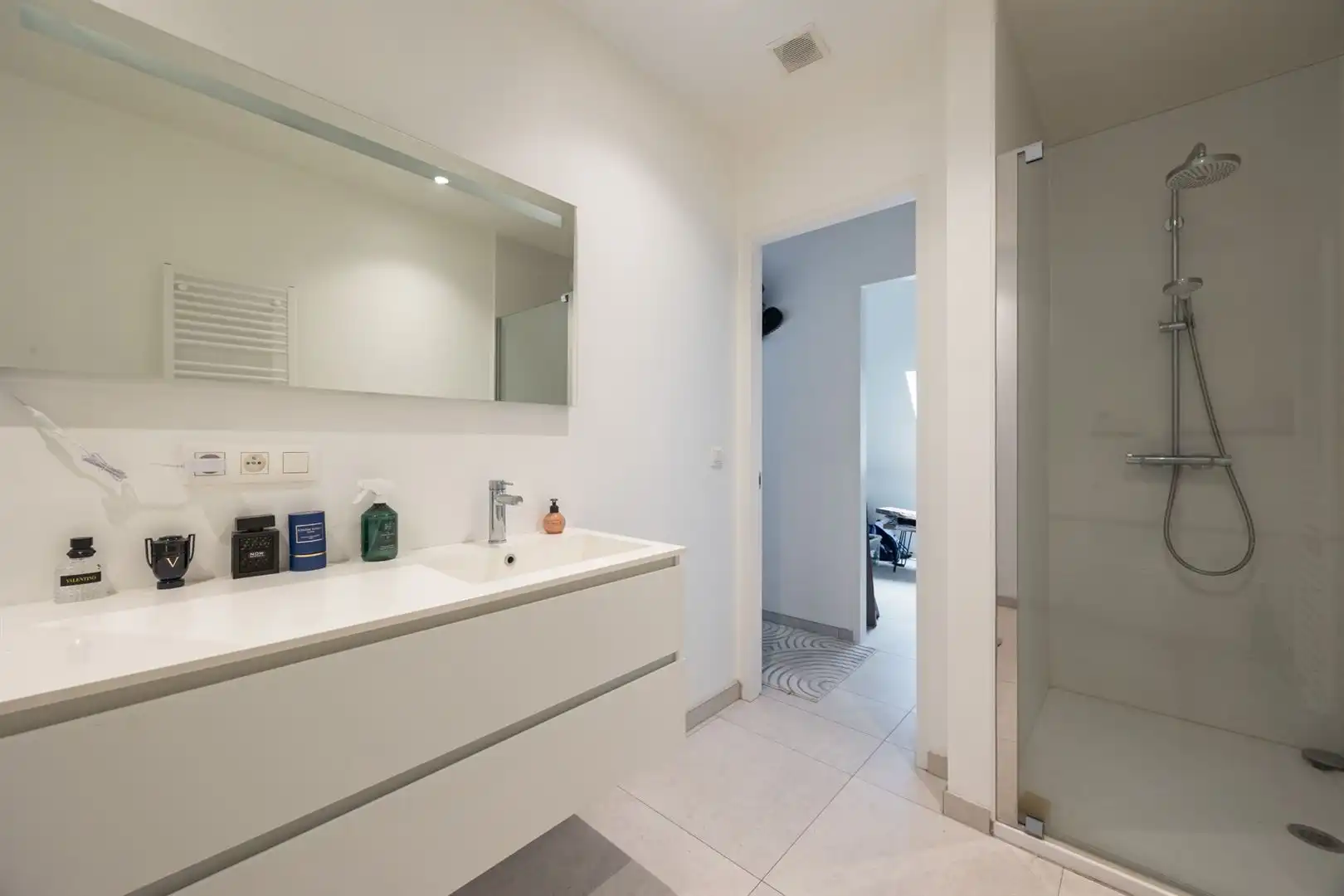 Energiezuinig appartement met twee slpks en parking foto 7