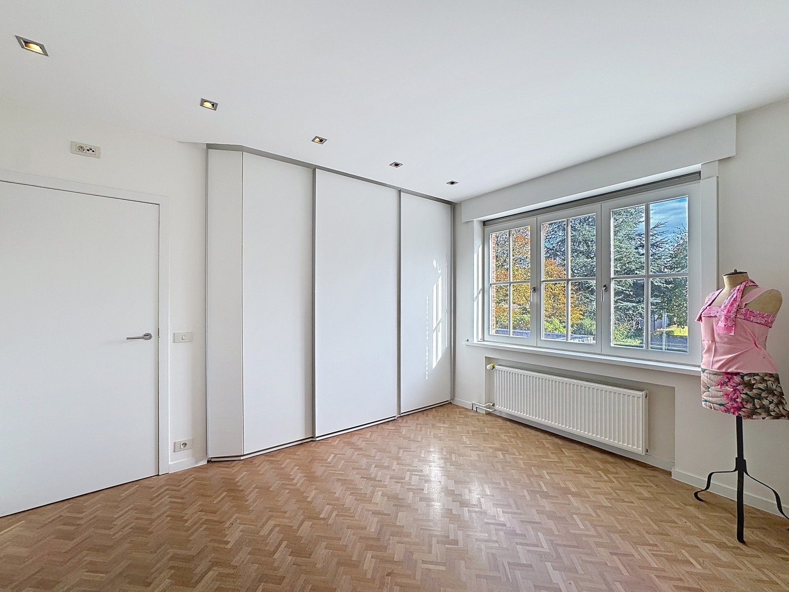 Karaktervolle villa met 5 slpks, praktijkruime en ZUIDgerichte tuin in 't Motje! foto 24