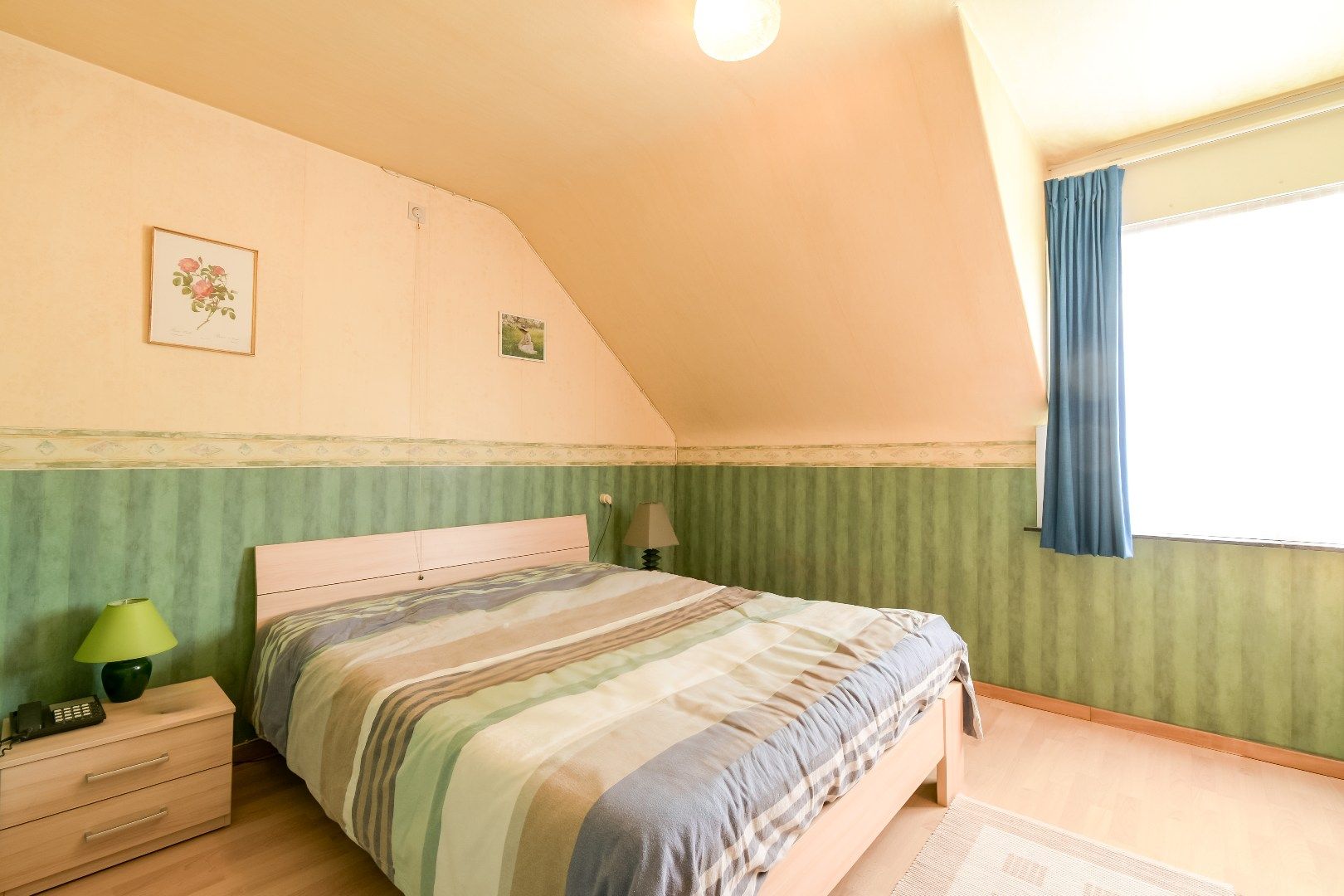 Welkom in deze charmante woning in Torhout! foto 13