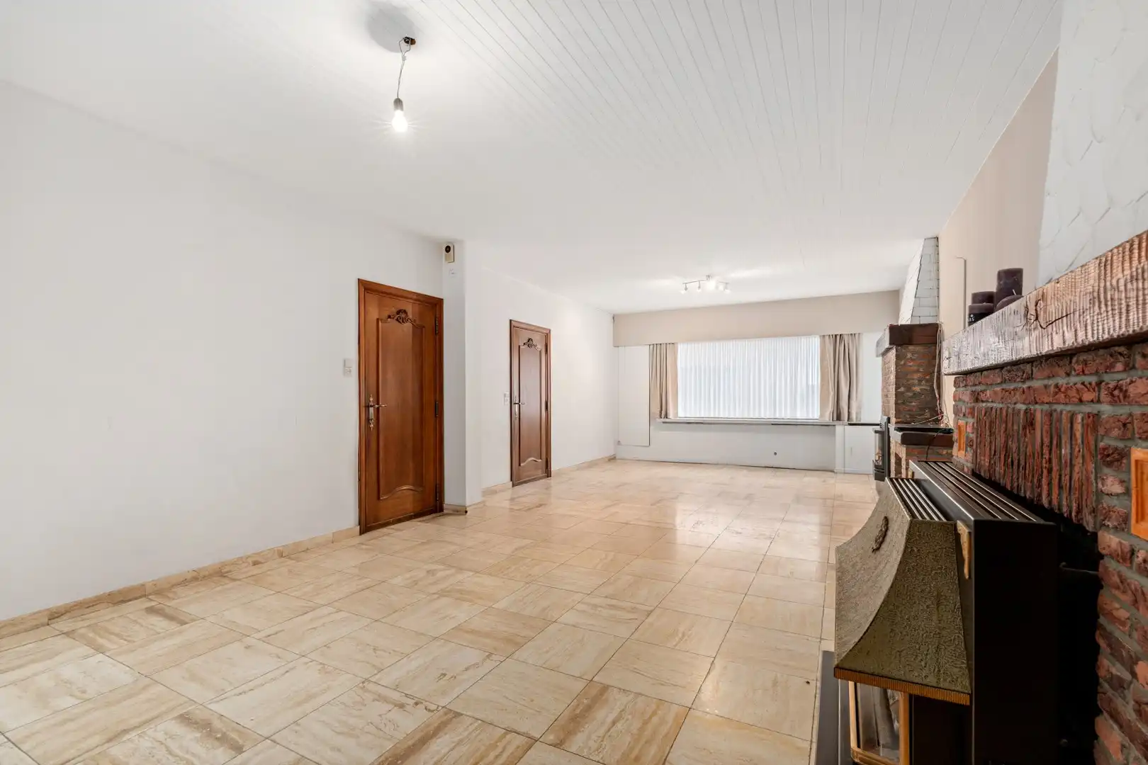 Halfopen woning met tuin en 3 slaapkamers foto 6