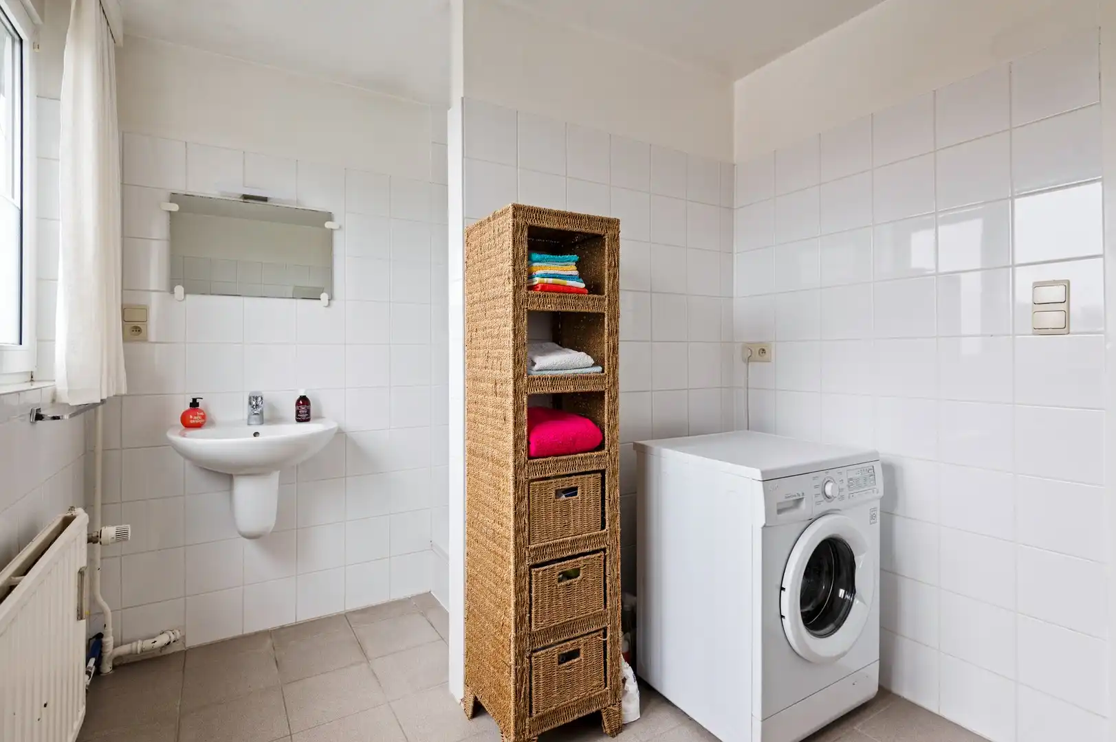 Instapklaar appartement in het levendige hart van Brasschaat foto 11