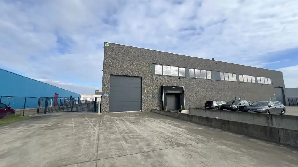 Magazijn te huur in de Heikensstraat in Zele foto 7