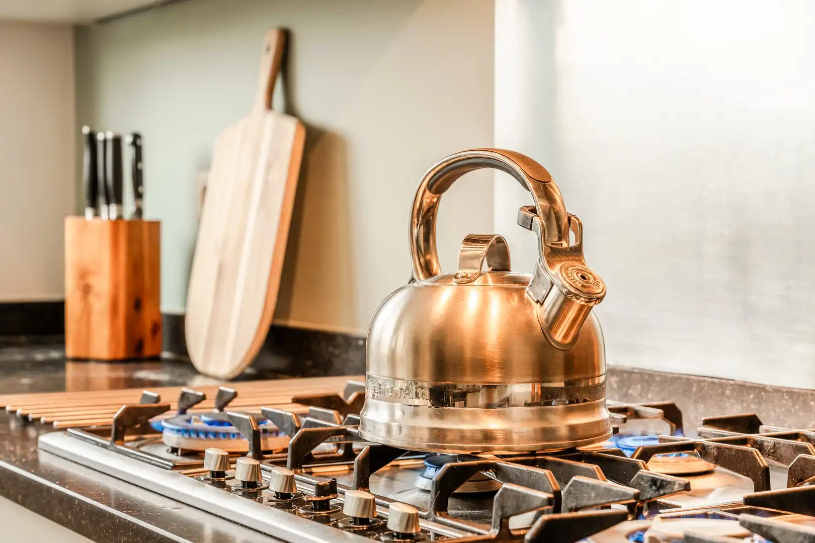 Een instapklare, ruime gezinswoning met top ligging te Zwijndrecht! foto 7