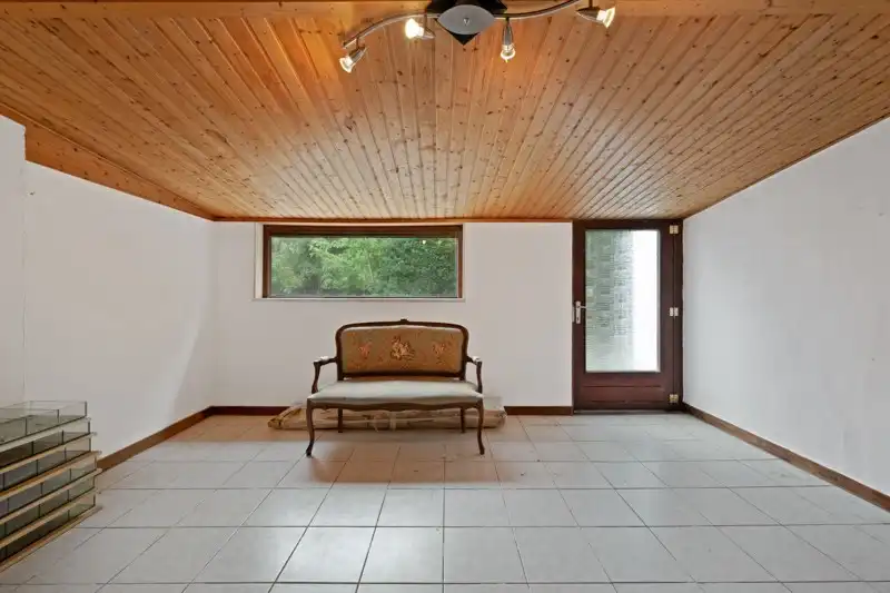 CENTRAAL GELEGEN KMO-GROND  foto 16