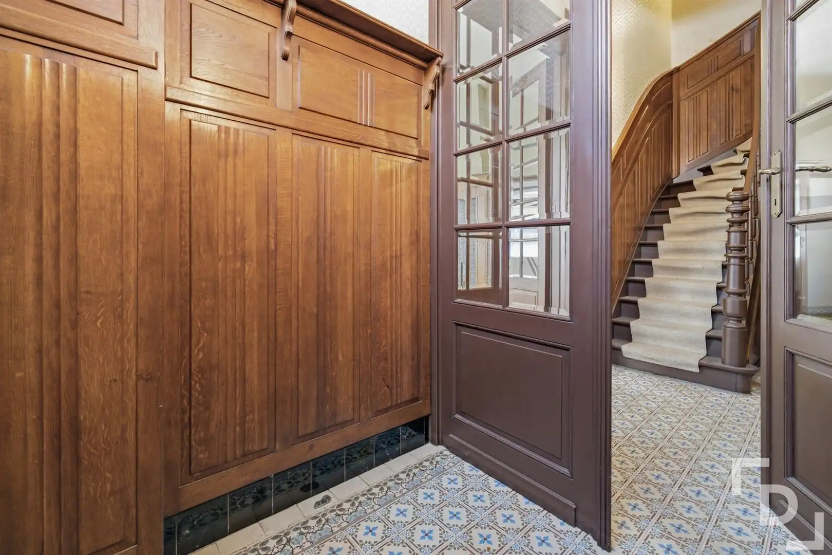 Authentieke herenwoning in centrum Ieper. foto 7