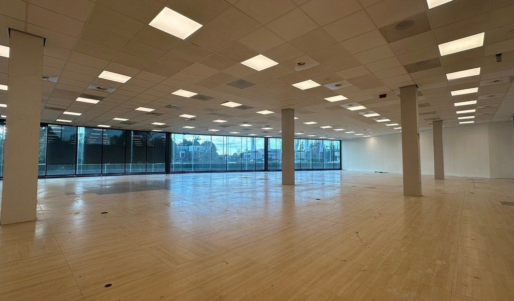 Burelen te huur aan oprit E40 in Sint-Denijs-Westrem foto 3