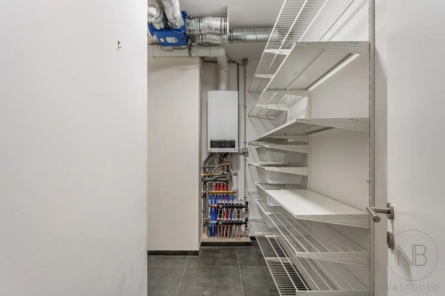 2 slaapkamer appartement Frans Bos Genk foto 15