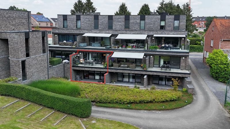 Luxe appartement 150m² met 2 ruime terrassen en autostaanplaats + kelder foto 27