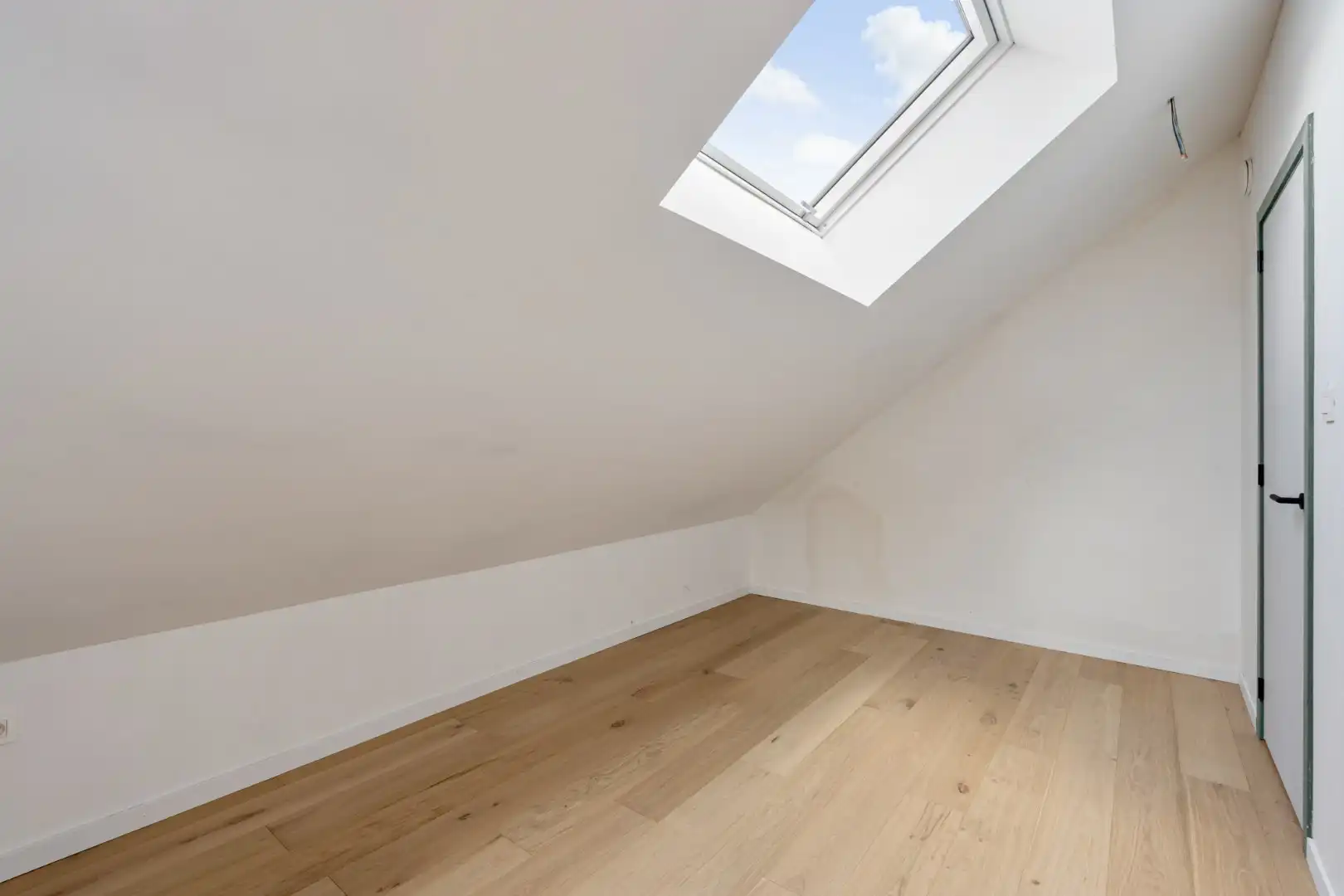 Exclusieve woning in volledig heropgebouwde hoeve op een perceel van 4a33ca!  foto 30