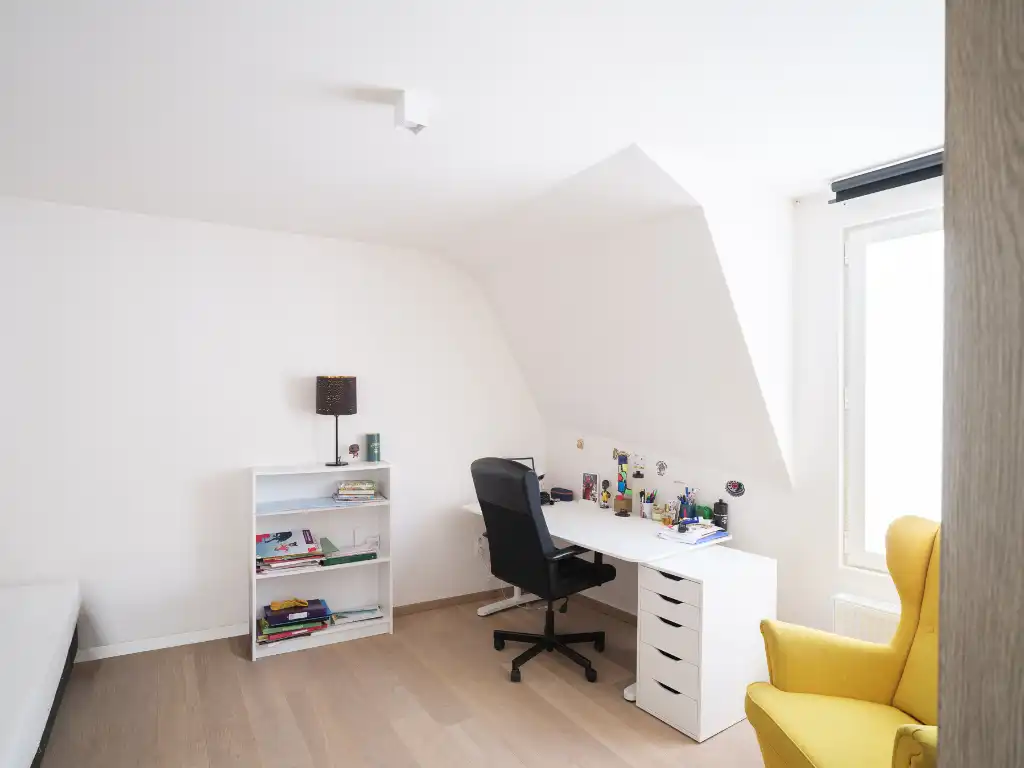 Centrum Gent - Instapklare burgerwoning met 4 slaapkamers, 2 badkamers, stadstuin en inpandig terras op een bijzonder centrale ligging. foto 20