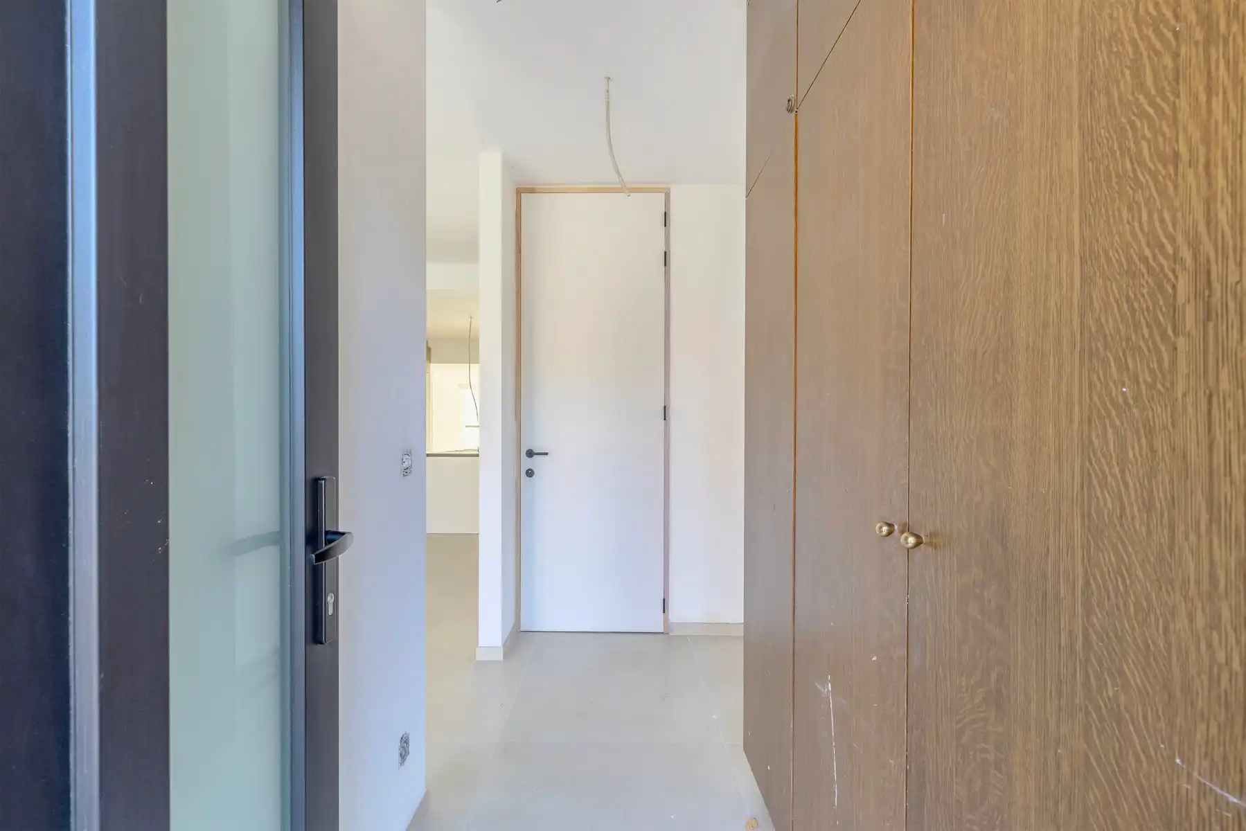 Gerenoveerde woning met 3 slaapkamers en tuin foto 2