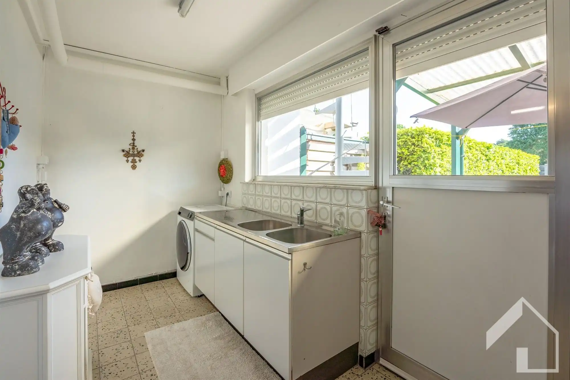 Bel-etage met 3 slaapkamers, tuin, terras en veel privacy foto 13
