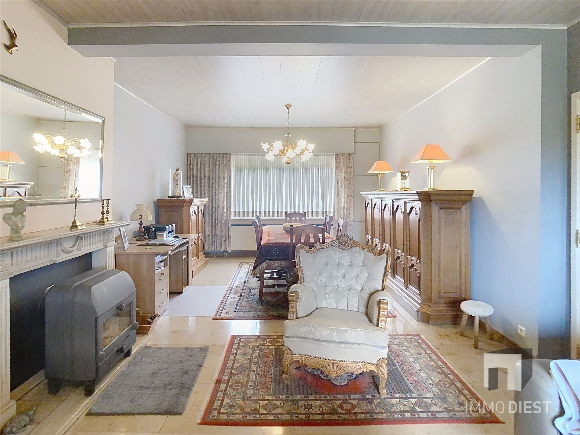 Charmante hoeve met schuren, knappe tuin en achterliggende weilanden op meer dan 3 hectare te Geel. foto 6