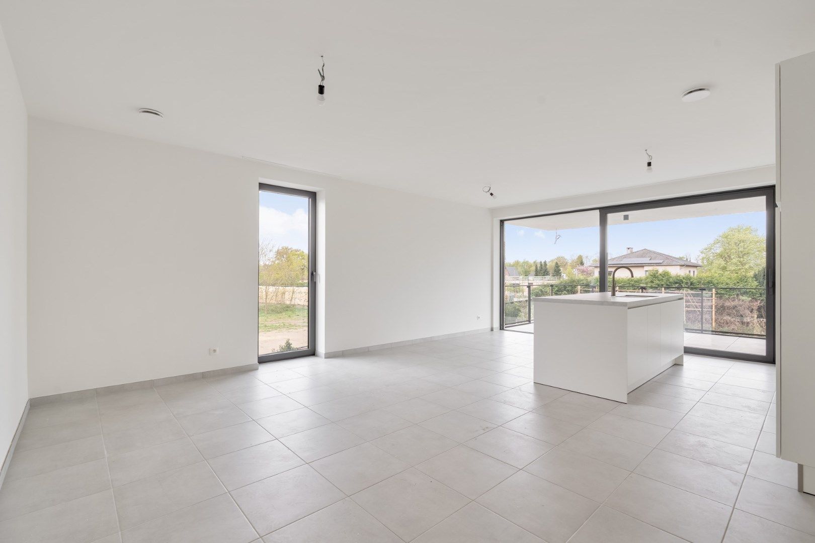 Mooi nieuwbouw appartement op de eerste verdieping met 3 slaapkamers en mooi terras in Zonhoven-centrum foto 8