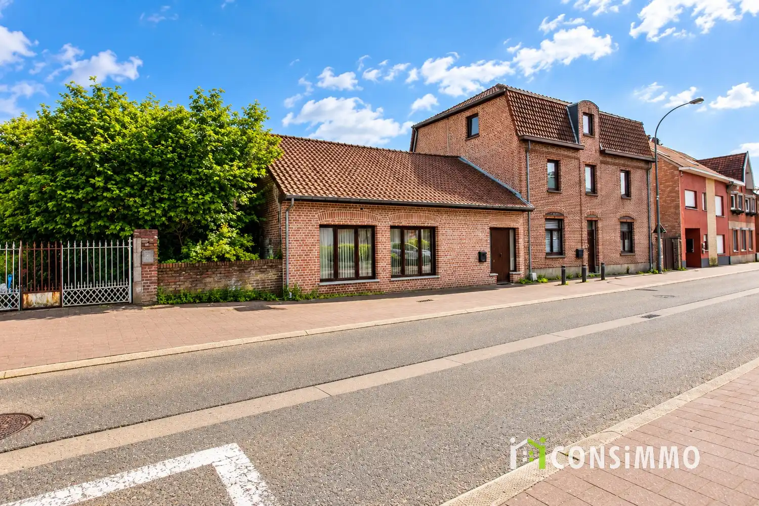 Uitzonderlijke eigendom op 41 are in hartje Opglabbeek – meerdere woningen, ruime bijgebouwen en tal van mogelijkheden! foto 3