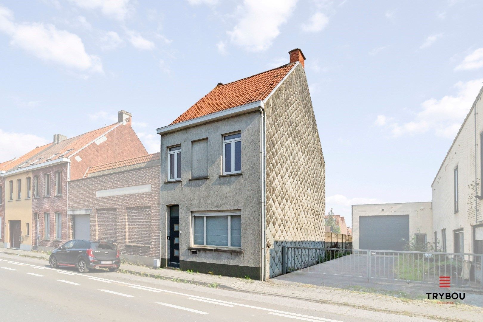 Hoofdfoto van de publicatie: Centraal gelegen halfopen woning te Bavikhove