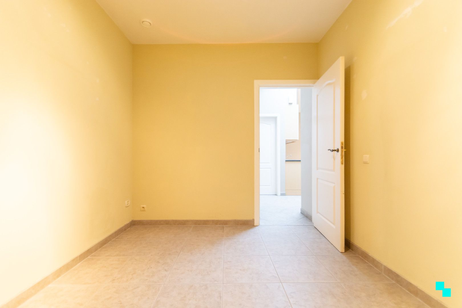 Gelijkvloers appartement met terras in hartje Merelbeke foto 8