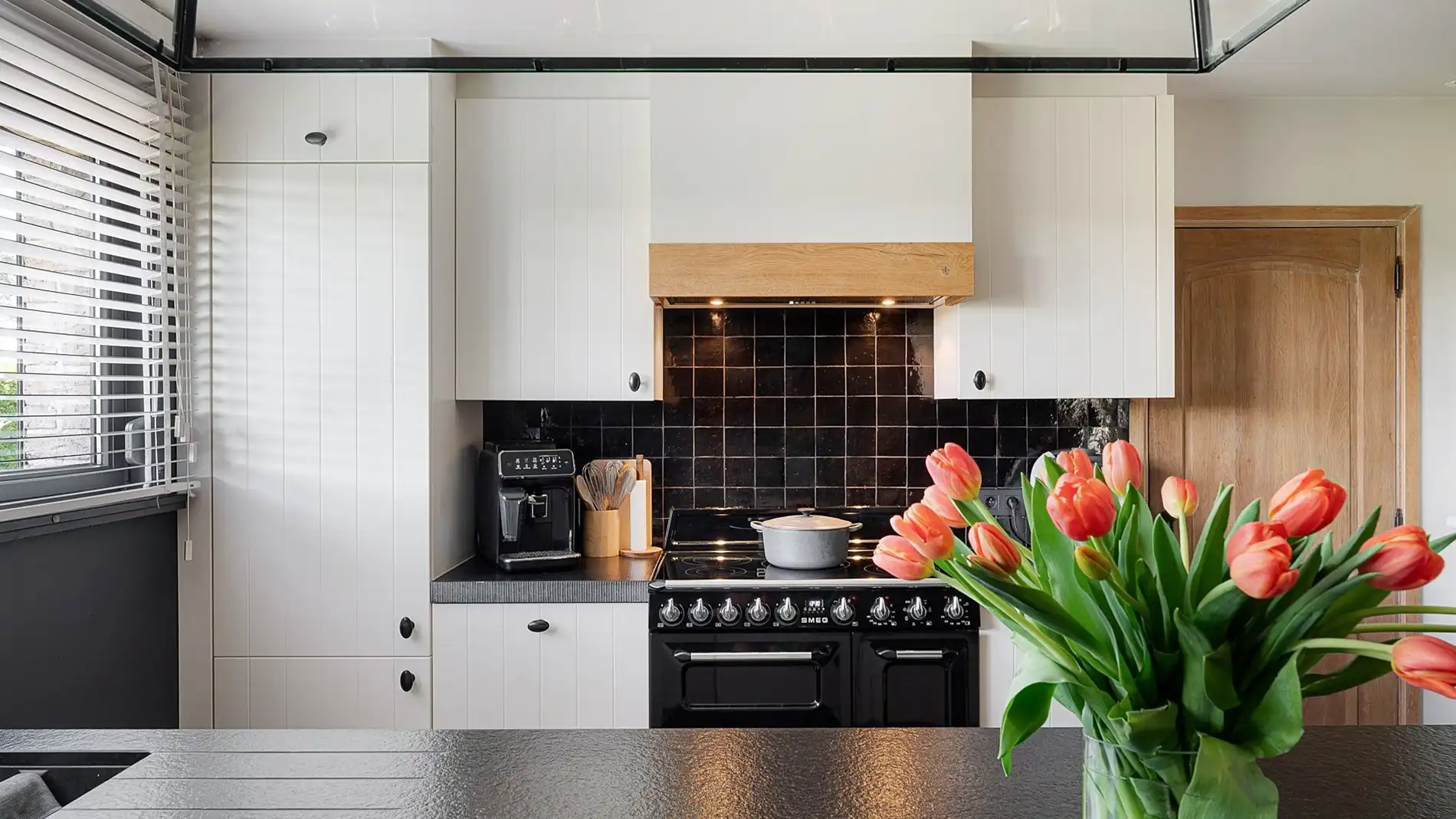 Vijf slaapkamers, groot volume in een alleenstaande villa te Knokke foto 9