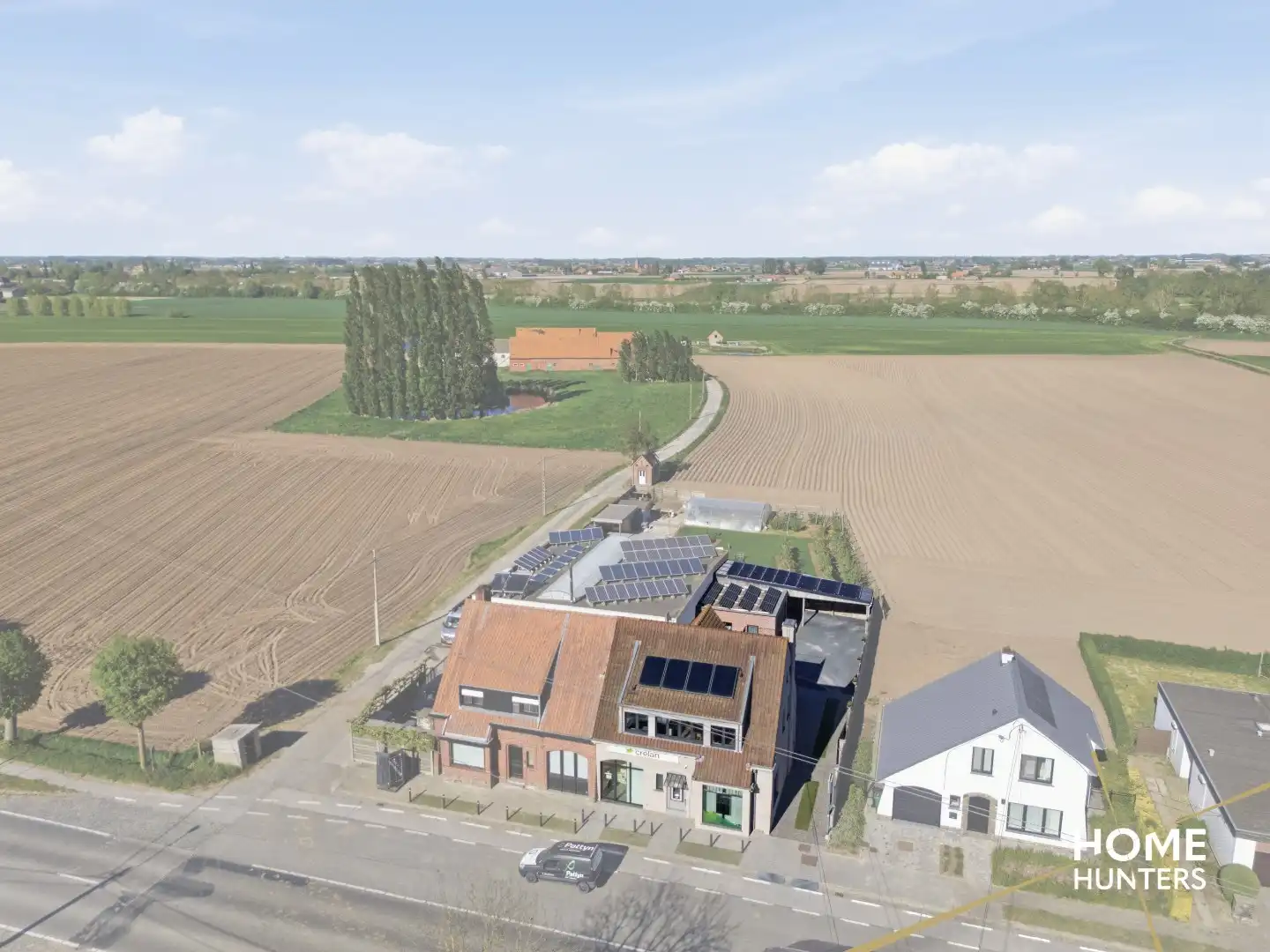Veelzijdig handelspand met luxueus appartement en dubbele garage in Boezinge foto 16