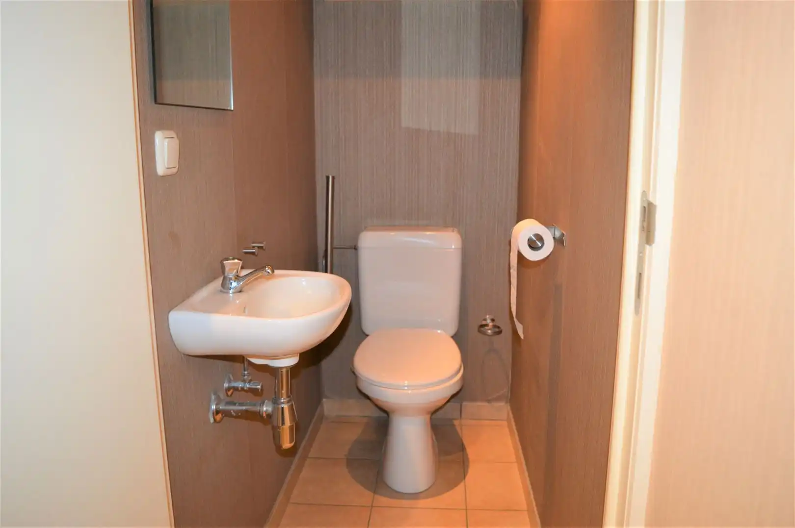 TE HUUR: Duplex-appartement met 2 slaapkamers in Zolder! foto 7