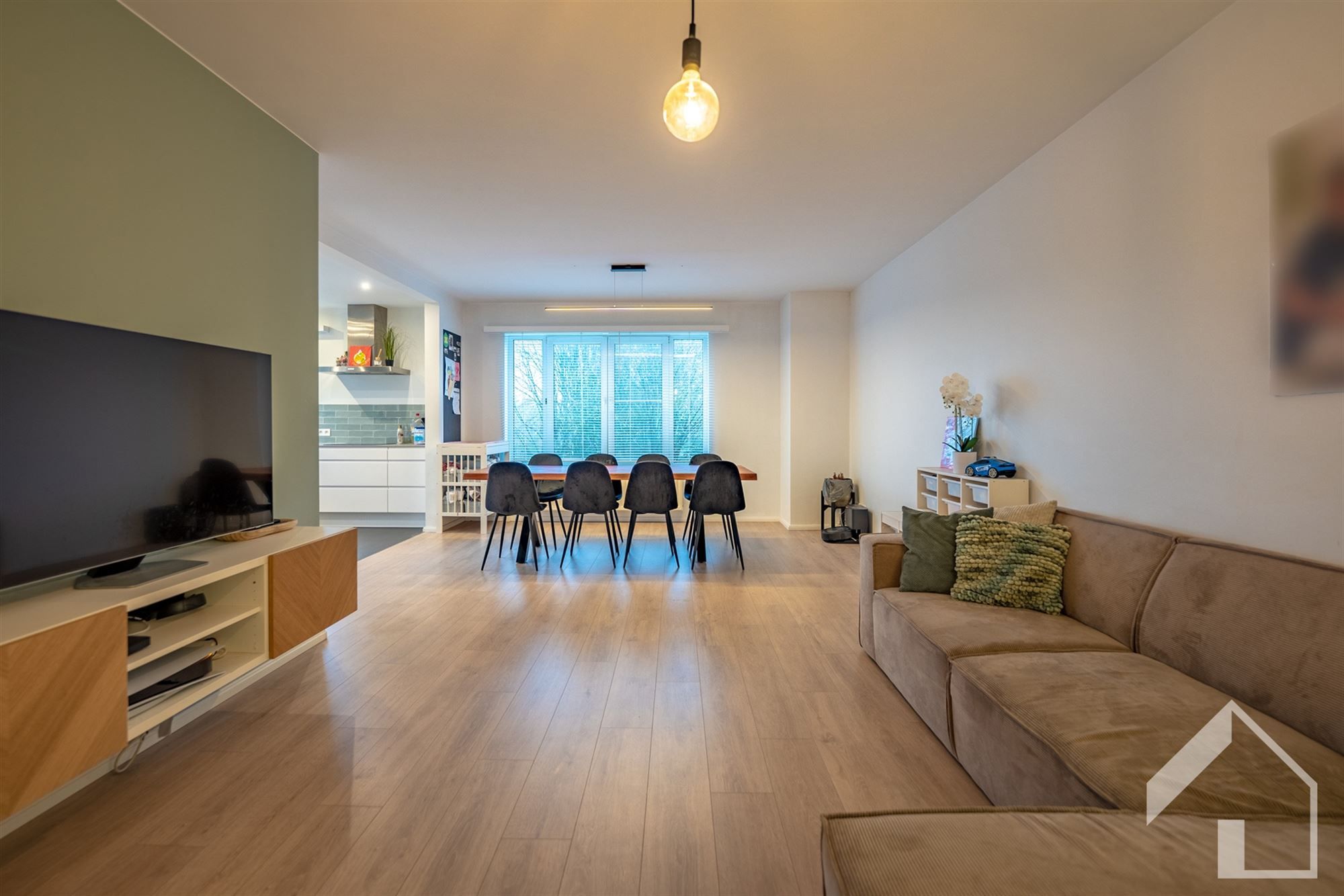 MOOI APPARTEMENT MET 3 SLAAPKAMERS foto 2