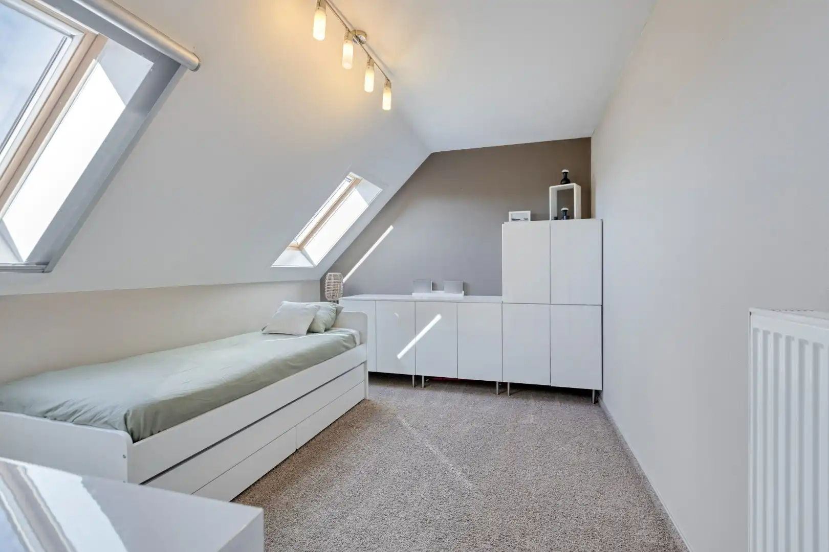 Ruim ingedeeld appartement met zonterrassen in het centrum. foto 23