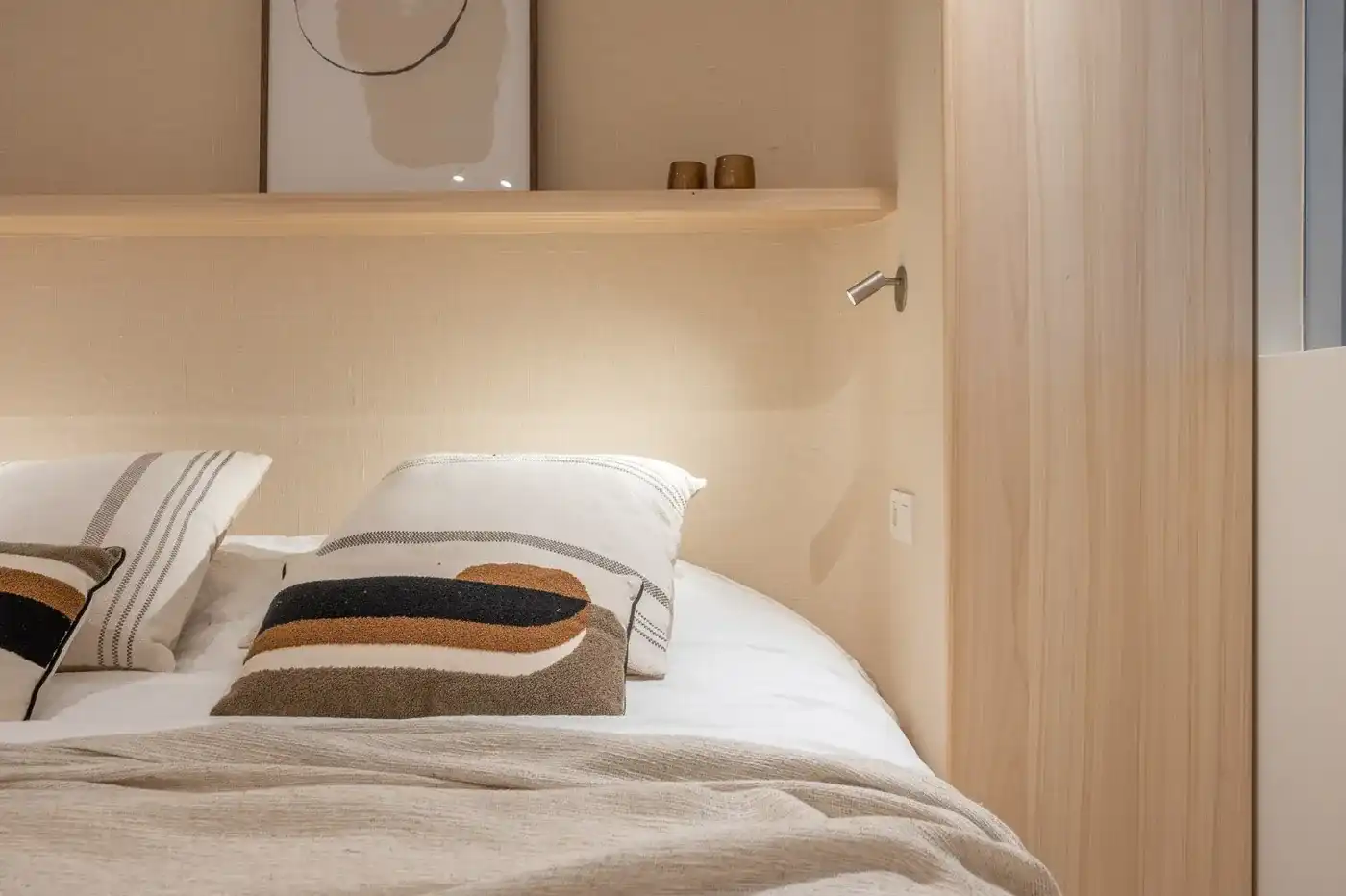 Exclusief gerenoveerd appartement met frontaal zeezicht op toplocatie in het Zoute foto 14