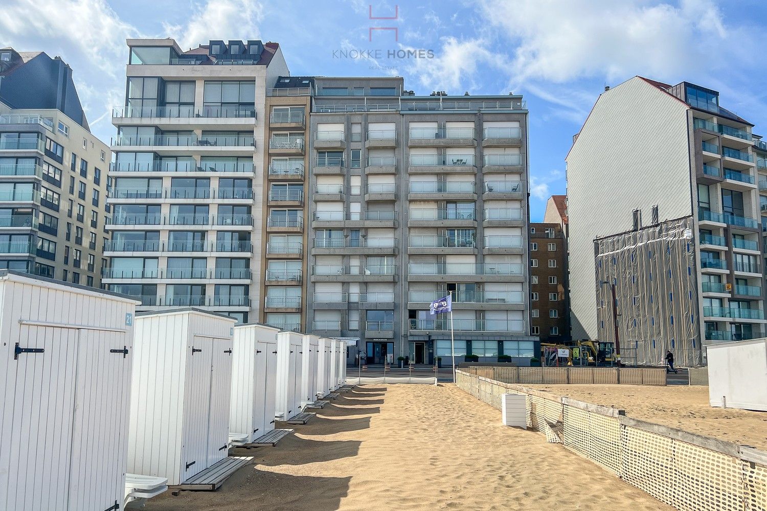 Volledig vernieuwd appartement met drie slaapkamers op de zeedijk van Duinbergen foto 31